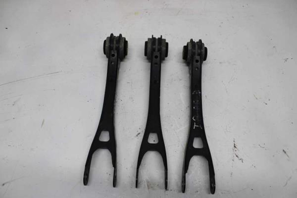 TRIANGLE ARRIERE DROIT BMW I8 3PIECES - Vue 1